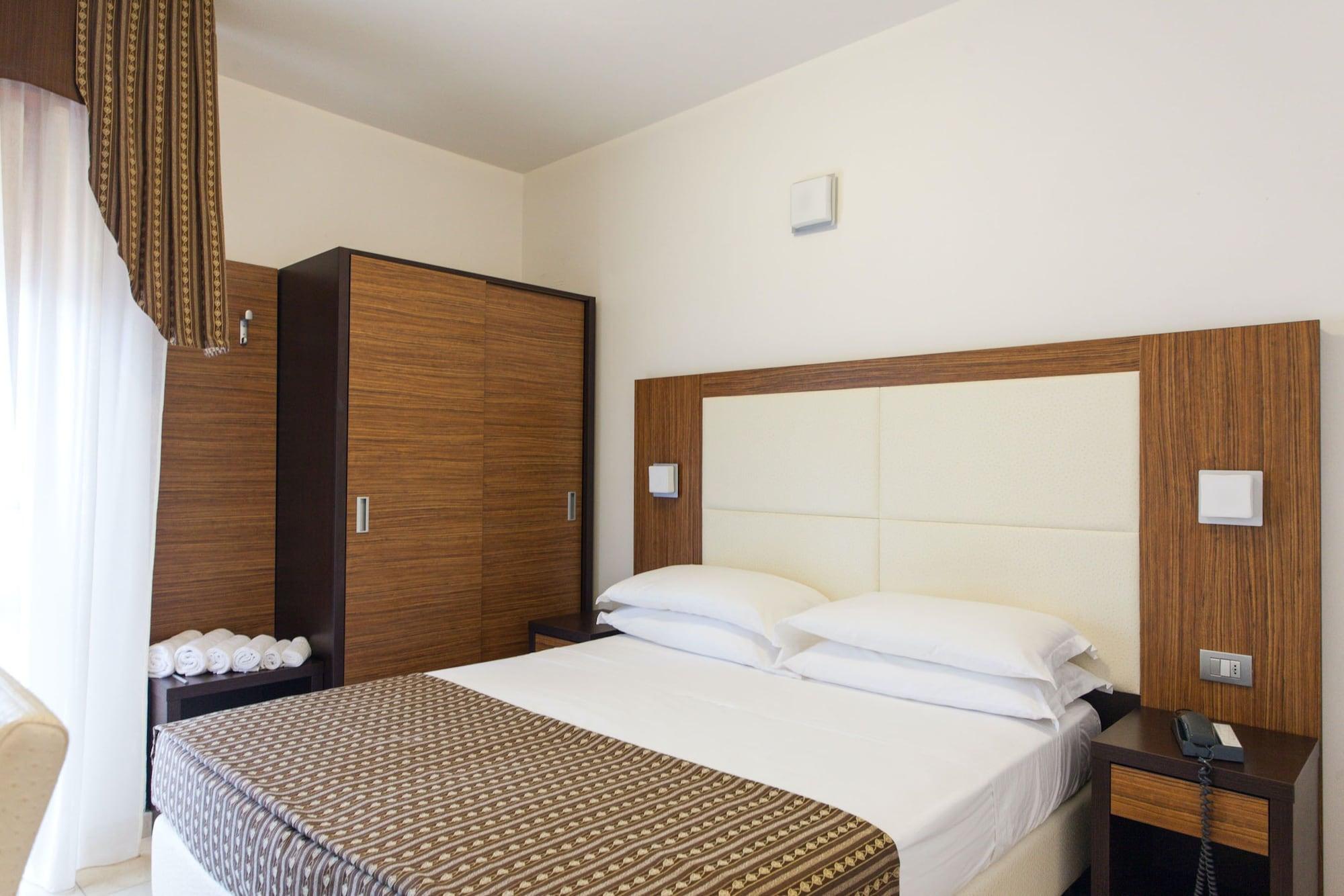 Hotel Palos リミニ エクステリア 写真