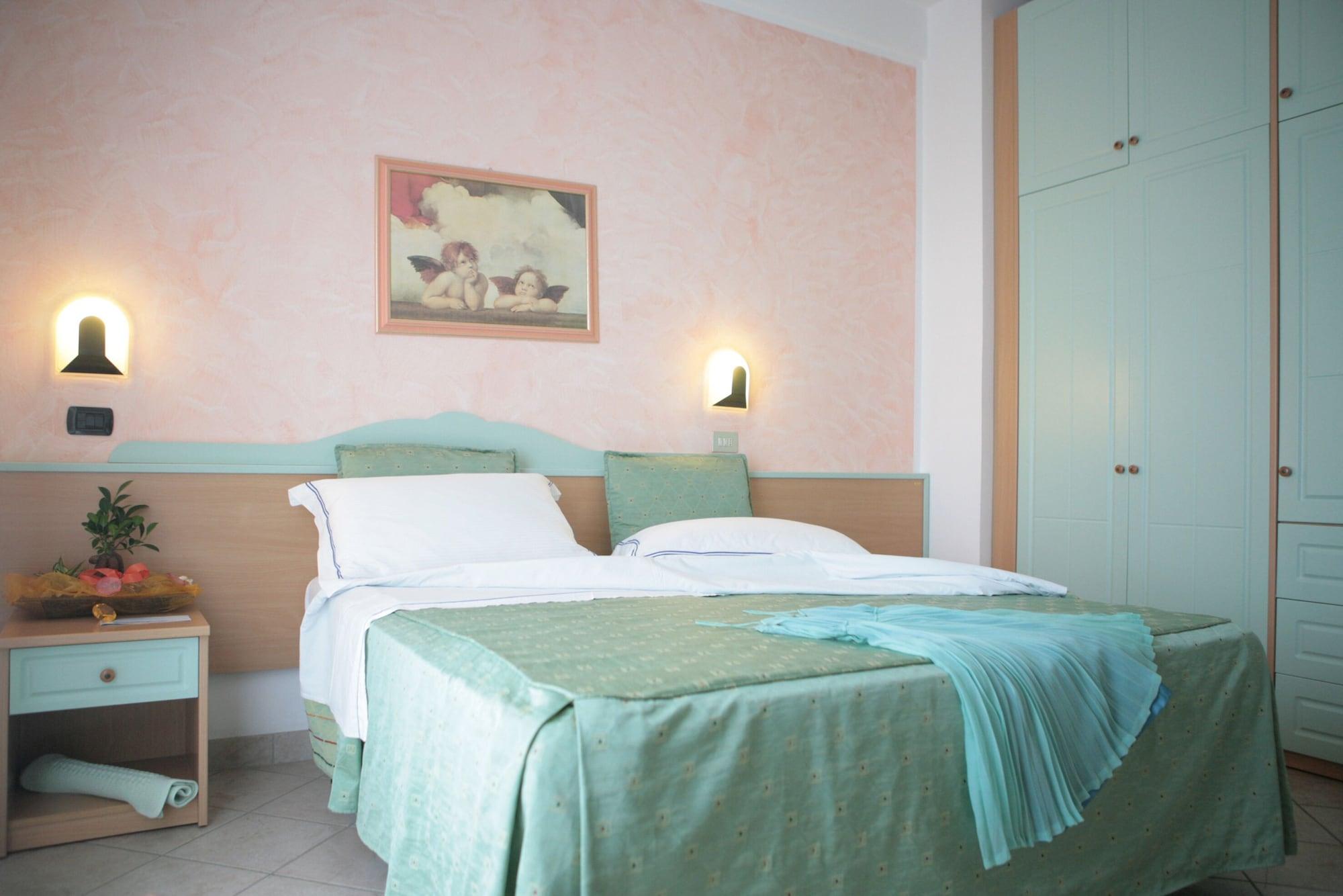 Hotel Palos リミニ エクステリア 写真