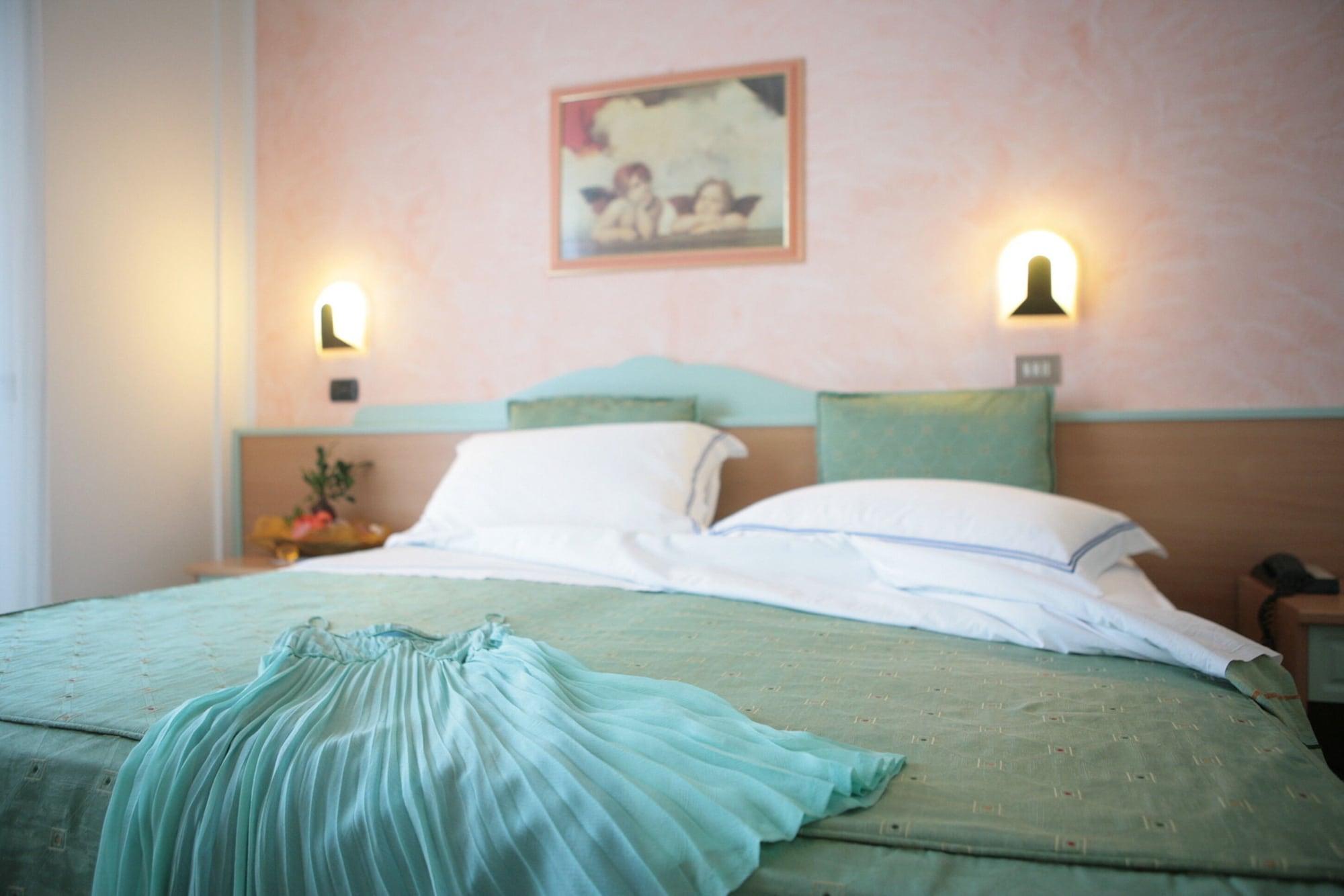 Hotel Palos リミニ エクステリア 写真