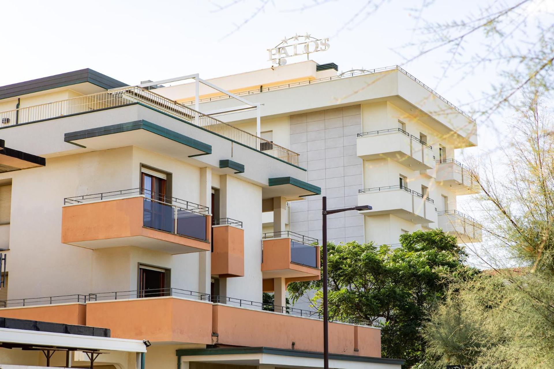 Hotel Palos リミニ エクステリア 写真